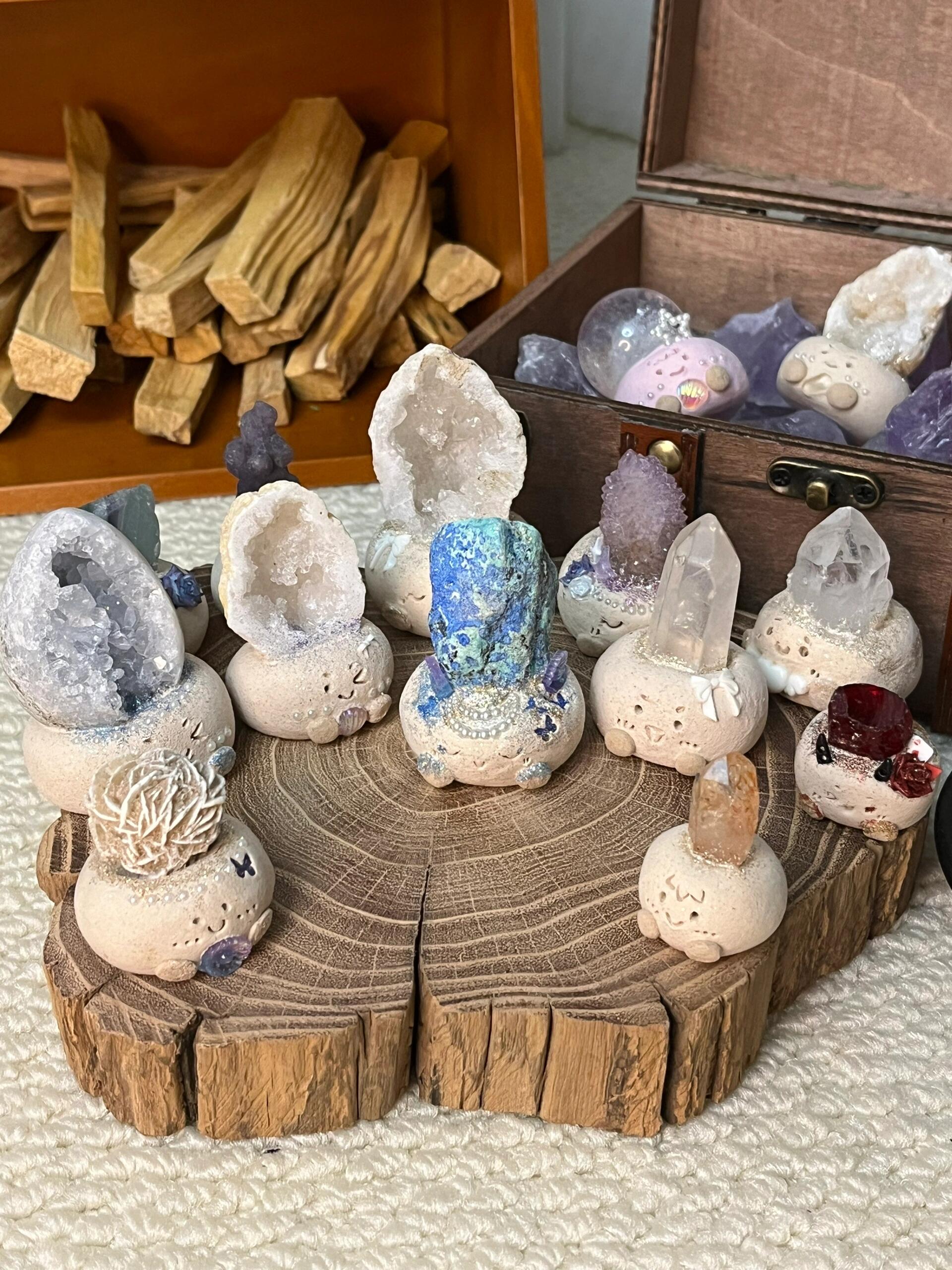 Halloween Freebies - Crystal Wish Genie 🔮