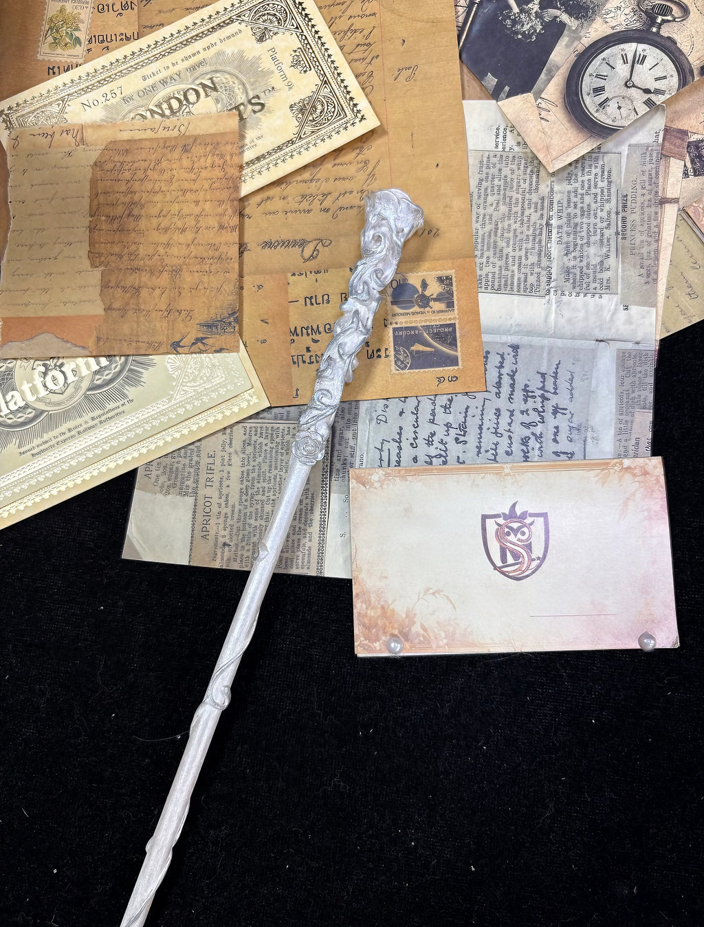 Magic Wand - Silver White Rose 🪽